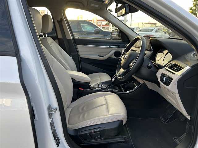 ＢＭＷ Ｘ１ xDrive 18d xライン EDジョイ+ 滋賀県 2020(令2)年 5.5万km ミネラルホワイト ハイラインパッケージ/オイスターレザーシート/・前席パワーシート/・前席シートヒーター/インテリジェントセーフティ/アクティブクルーズコントロール/コンフォートアクセス/電動リアゲート/純正ナビ/（BT/USB/社外DTV）/バックカメラ/前後コーナーセンサー/前後ドライブレコーダー/純正18インチAW/保証書/取扱説明書