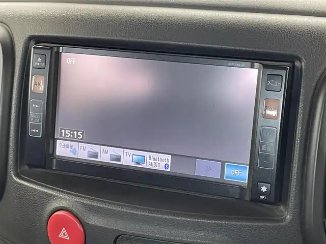 日産 キューブ 15X Mセレクション 埼玉県 2011(平23)年 6.8万km ホワイトパール 純正メモリナビ　Ｂｌｕｅｔｏｏｔｈ　ＥＴＣ　地デジフルセグＴＶ　エアコン　インテリジェントスマートキー　プッシュスタート　電動格納ミラー　ヘッドライトレベライザー　パワーウィンドウ