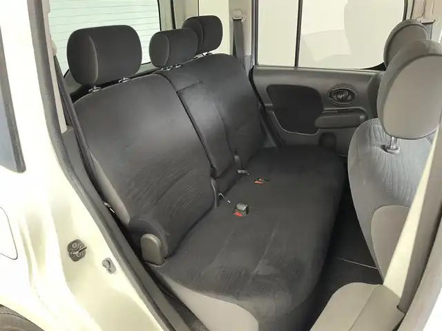 日産 キューブ 15X Mセレクション 埼玉県 2011(平23)年 6.8万km ホワイトパール 純正メモリナビ　Ｂｌｕｅｔｏｏｔｈ　ＥＴＣ　地デジフルセグＴＶ　エアコン　インテリジェントスマートキー　プッシュスタート　電動格納ミラー　ヘッドライトレベライザー　パワーウィンドウ