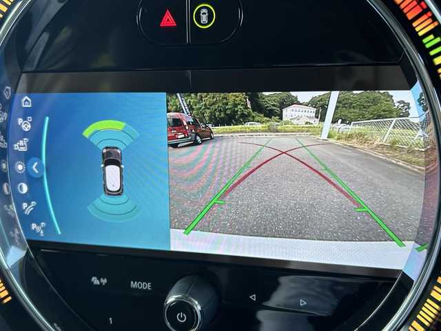 ＭＩＮＩ ＢＭＷ ミニ クーパー 福岡県 2022(令4)年 1.2万km ペッパー・ホワイト プレミアムプラスラインパッケージ/クルーズコントロール/インテリジェントセーフティ/ペッパーパッケージ/ディスプレイオーディオ/Applecarplay/androidauto/バックカメラ/Bluetooth/LEDヘッドライト/オートライト/オートワイパー/ハーフレザーシート/シートヒーター/純正16インチアルミホイール/ミラー一体型ETC/取扱説明書/保証書/スペアキー×1