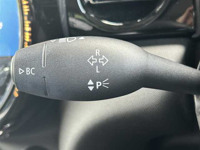ＭＩＮＩ ＢＭＷ ミニ クーパー 福岡県 2022(令4)年 1.2万km ペッパー・ホワイト プレミアムプラスラインパッケージ/クルーズコントロール/インテリジェントセーフティ/ペッパーパッケージ/ディスプレイオーディオ/Applecarplay/androidauto/バックカメラ/Bluetooth/LEDヘッドライト/オートライト/オートワイパー/ハーフレザーシート/シートヒーター/純正16インチアルミホイール/ミラー一体型ETC/取扱説明書/保証書/スペアキー×1