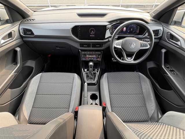 フォルクスワーゲン ＶＷ Ｔ－クロス TSI Rライン 徳島県 2023(令5)年 1.4万km シルバー 純正ナビ/ハーフレザーシート/置くだけ充電/前後ドライブレコーダー/ＨＩＤヘッドライト/ＥＴＣ/タイプＣ充電/ＭＴモード付ＡＴ/ルーフレール/パーキングアシスト機能/プッシュスタート