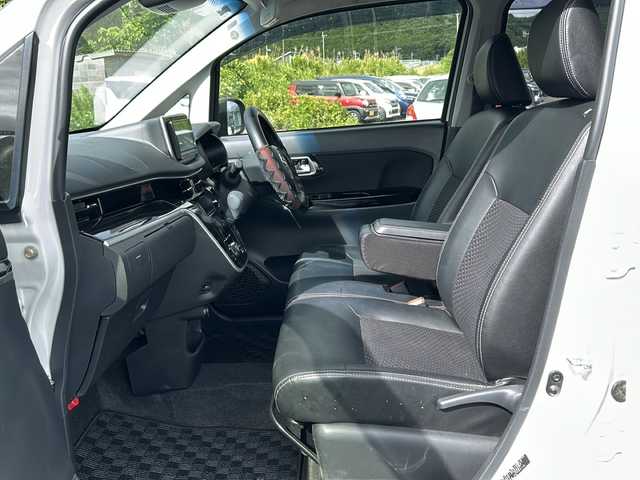 ダイハツ ムーヴ カスタム RS ハイパーLTD SAⅢ 鹿児島県 2019(令1)年 3.5万km パールホワイトⅢ 社外ナビ/Bluetooth/CD/社外オーディオ/ECLIPSE（AVN-R8W）/パーキングアシスト/ワンセグ/プッシュスタートボタン/純正アルミホイール/全方位バックカメラ/オートライト/パワーウィンドウ/電動格納ミラー/衝突被害軽減システム