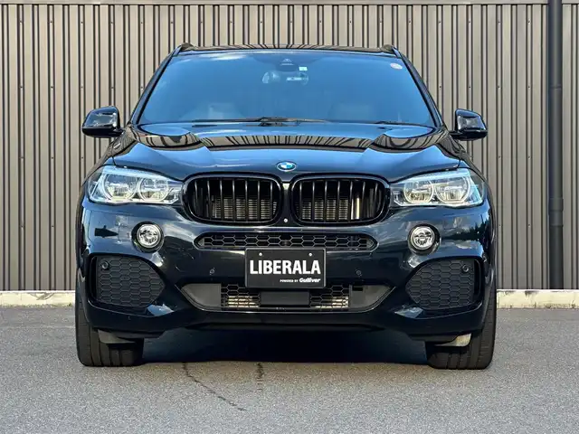 ＢＭＷ Ｘ５ ブラックアウト 福島県 2017(平29)年 2.7万km サファイアブラックP 特別仕様車/パノラマサンルーフ/Harman/Kardonサウンド/ヘッドアップディスプレイ/インテリジェントセーフティ/アダプティブクルーズコントロール/レーンキープアシスト/ヴァーネスカレザー(ブラック)/全席シートヒーター/前席パワーシート/パワーバックドア/純正ナビ(BT/USB/AUX/CD/DVD)/フルセグTV/バックカメラ/純正20AW/アダプティブLED/オートホールド/ミラー一体型ETC/ドライブレコーダー(前後)/アンビエントライト/取扱説明書/保証書/スペアキー