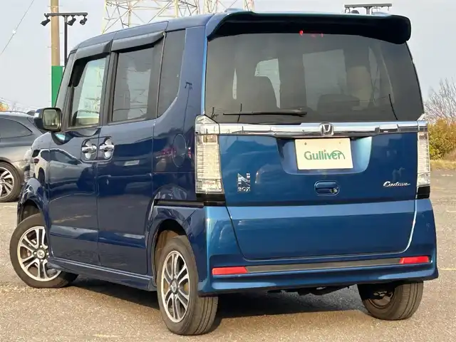 ホンダ Ｎ ＢＯＸ カスタム G 道央・札幌 2014(平26)年 6.7万km プレミアムダイナミックブルーパール ４WD/社外SDナビ/CD/DVD/BT/フルセグ/シティブレーキアクティブシステム/横滑り防止装置/バックカメラ/ETC/ECONモード/片側パワースライドドア/ステアリングリモコン/プッシュスタート/スマートキー/HIDヘッドライト/オートライト/フォグランプ/電動格納ミラー/純正フロアマット/ドアバイザー/スペアキー/社外エンジンスターター