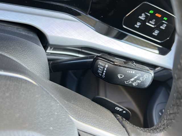 フォルクスワーゲン ＶＷ ゴルフ TDI アクティブアドバンス 愛知県 2022(令4)年 5.1万km ディープブラックパールエフェクト /ワンオーナー//禁煙車//純正ナビ/　AM/FM/BT/Apple Car Play/フルセグ//純正17インチAW//純正フロアマット//純正LEDライト//純正前後ドラレコ//バックカメラ//プリクラッシュセーフティ（PCS）//ヘッドアップディスプレイ（HUD）//ブラインドスポットモニター（BSM）//アダプティブクルーズコントロール（ACC）//レーントレーシングアシスト（LTA）//前後クリアランスソナー（ICS）//ビルトインETC2.0//前席シートヒーター//革巻きステアリング//ステアリングスイッチ//電子パーキング//パドルシフト//オートライト//タイプC入力端子×4//W＋サイドエアバッグ//保証書//取説//スペアキー