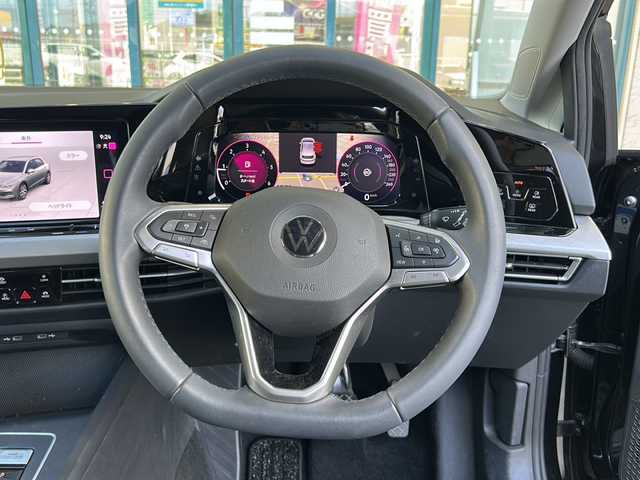 フォルクスワーゲン ＶＷ ゴルフ TDI アクティブアドバンス 愛知県 2022(令4)年 5.1万km ディープブラックパールエフェクト /ワンオーナー//禁煙車//純正ナビ/　AM/FM/BT/Apple Car Play/フルセグ//純正17インチAW//純正フロアマット//純正LEDライト//純正前後ドラレコ//バックカメラ//プリクラッシュセーフティ（PCS）//ヘッドアップディスプレイ（HUD）//ブラインドスポットモニター（BSM）//アダプティブクルーズコントロール（ACC）//レーントレーシングアシスト（LTA）//前後クリアランスソナー（ICS）//ビルトインETC2.0//前席シートヒーター//革巻きステアリング//ステアリングスイッチ//電子パーキング//パドルシフト//オートライト//タイプC入力端子×4//W＋サイドエアバッグ//保証書//取説//スペアキー