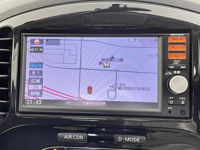 日産 ジューク 15RX 千葉県 2015(平27)年 11.3万km ブリリアントホワイトパール 純正7インチSDナビ/CD DVD AUX BT フルセグ/バックカメラ/横滑り防止装置/オートライト/社外16インチアルミホイール/ドアバイザー/ウィンカーミラー/アイドリングストップ/純正フロアマット/プッシュスタート/スマートキー/ETC