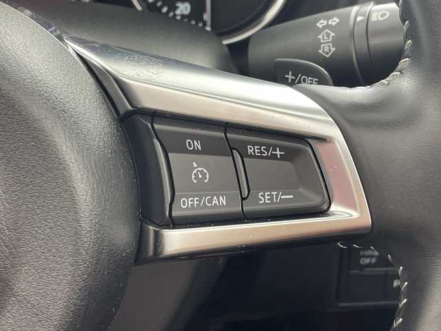 マツダ ロードスター 100周年特別記念車 岐阜県 2020(令2)年 4.6万km スノーフレイクホワイトパールマイカ 100周年記念車両/ダークチェリーソフトトップ/純正ナビ/　(フルセグ/CD/DVD/Bluetooth/TV)/バックカメラ/衝突軽減ブレーキ/レーンキープアシスト/コーナーセンサー/クルーズコントロール/LEDヘッドライト/パドルシフト/MTモード付AT/レザーシート/シートヒーター/革巻きステアリング/ドライブレコーダー/ETC/純正アルミホイール/純正フロアマット