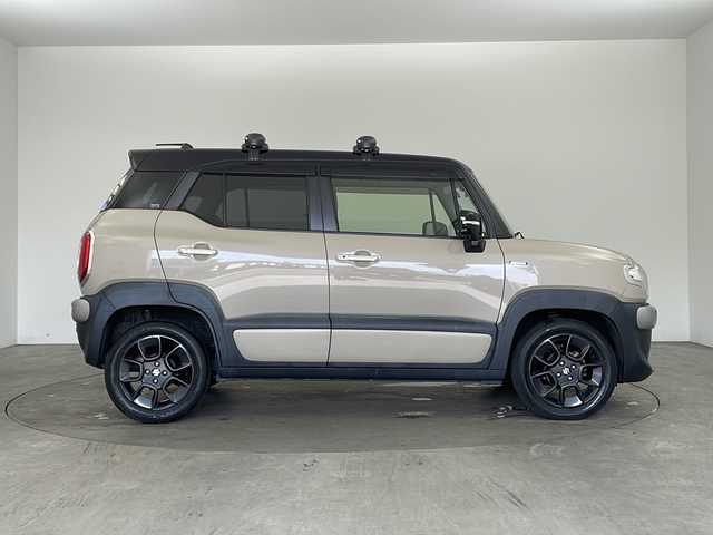 スズキ クロスビー HYBRID MZ 兵庫県 2019(平31)年 2.7万km キャラバンアイボリーパールメタリック/ブラック 2トーンルーフ ・ワンオーナー/・純正ナビ（CN-RZ743W）/・CD/DVD/SD/BT/USB/フルセグTV/・バックカメラ、全方位カメラ/・デュアルセンサーブレーキサポート/・車線維持支援機能/・クルーズコントロール/・クリアランスソナー/・横滑り防止装置/・アイドリングストップ/・パドルシフト/・ステアリングリモコン/・LEDヘッドライト/・オートライト/・フォグランプ/・前席シートヒーター/・前後ドライブレコーダー（WHSR-532）/・ビルトインETC/・後方コーナーセンサー/・革巻きステアリング/・純正フロアマット/・純正１６インチアルミホイール/・電動格納ミラー/・サイドバイザー/・スマートキー/・スペアキー/・プッシュスタート