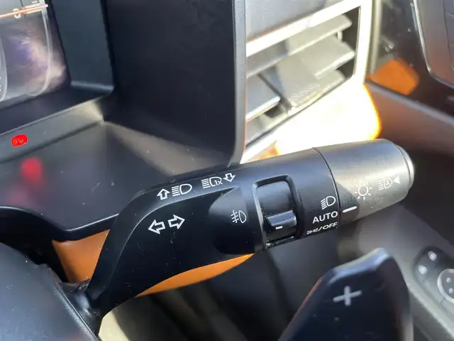 三菱 アウトランダー ＰＨＥＶ P 宮崎県 2023(令5)年 4.3万km ブラックダイヤモンド 純正12.3インチナビ/・フルセグTV・Bluetooth・AM・FM/置くだけ充電/AC1500W/マルチアラウンドモニター/レーダークルーズコントロール/LEDヘッドライト/オートハイビームアシスト/前後コーナーセンサー/シートベルトバックルイルミネーション/D/N席マッサージ機能付き/D/N席メモリー機能付きパワーシート/D/N席シートヒーター/セカンドシートシートヒーター/前後ドライブレコーダー＋ETC2.0/プロジェクションイルミネーション/ブラインドスポットモニター/電動パノラマサンルーフ/純正20インチアルミホイール