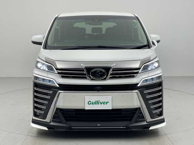 トヨタ ヴェルファイア Z Gエディション 愛知県 2019(令1)年 5.1万km ホワイトパールクリスタルシャイン ＡＬＰＩＮＥ９インチナビ/ALPINE12インチフリップダウンモニター/両側パワースライドドア/ＴＲＤエアロ（R/S/R）/デジタルインナーミラー/パワーシート/シートヒーター/エアーシート/追従クルコン/前後ドライブレコーダー/衝突軽減/レーンキープ/クリアランスソナー/ブラインドスポットモニター/ALPINEスピーカー/TRDパフォーマンスダンパーセット/TRDメンバーブレースセット/TRDドアスタビライザーセット/カーヴエV3車高調/ETC/オートマチックハイビーム/LEDヘッドライト/純正フロアマット/純正アルミホイール