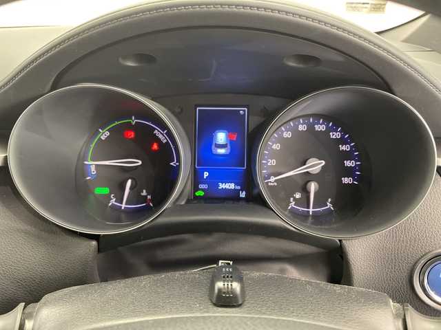 トヨタ Ｃ－ＨＲ S LEDパッケージ 栃木県 2018(平30)年 3.5万km メタルストリームM 純正ナビ/（CD/Bluetooth/フルセグTV/SD）/バックカメラ/トヨタセーフティセンス/コーナーセンサー/ビルトインETC/ドライブレコーダー/禁煙車/オートライト/LEDヘッドライト/横滑り防止装置/スマートキー/プッシュスタート/ステアリングスイッチ/革巻きステアリング/ウィンカーミラー/純正18インチアルミホイール/フロアマット