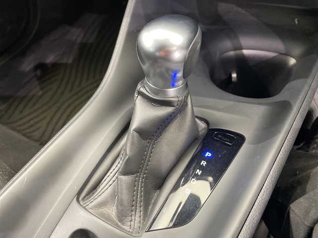 トヨタ Ｃ－ＨＲ S LEDパッケージ 栃木県 2018(平30)年 3.5万km メタルストリームM 純正ナビ/（CD/Bluetooth/フルセグTV/SD）/バックカメラ/トヨタセーフティセンス/コーナーセンサー/ビルトインETC/ドライブレコーダー/禁煙車/オートライト/LEDヘッドライト/横滑り防止装置/スマートキー/プッシュスタート/ステアリングスイッチ/革巻きステアリング/ウィンカーミラー/純正18インチアルミホイール/フロアマット