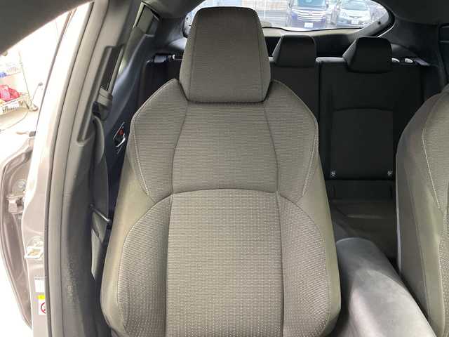 トヨタ Ｃ－ＨＲ S LEDパッケージ 栃木県 2018(平30)年 3.5万km メタルストリームM 純正ナビ/（CD/Bluetooth/フルセグTV/SD）/バックカメラ/トヨタセーフティセンス/コーナーセンサー/ビルトインETC/ドライブレコーダー/禁煙車/オートライト/LEDヘッドライト/横滑り防止装置/スマートキー/プッシュスタート/ステアリングスイッチ/革巻きステアリング/ウィンカーミラー/純正18インチアルミホイール/フロアマット