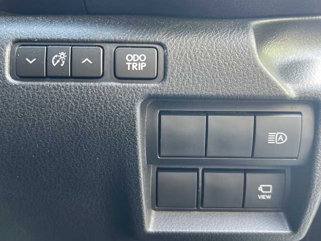 レクサス ＩＳ 300 Fスポーツ モードブラックⅢ 愛知県 2023(令5)年 1.8万km グラファイトブラックガラスフレーク ワンオーナー/禁煙車/サンルーフ/オレンジキャリパー/純正ナビ/フルセグTV・CD・DVD・Bluetooth・USB・SD/前席パワーシート/前席シートヒーター・ベンチレーターシート/運転席シートメモリー/パノラミックビューモニター/パドルシフト/レーダークルーズコントロール/レーントレーシングアシスト（LTA）/ブラインドスポットモニター（BSM)/パーキングサポートアラート（PKSA)/リヤクロストラフィックアラート（RCTA)/パーキングサポートブレーキ（PKSB)/クリアランスソナー/ロードサインアシスト（RSA)/前後ドライブレコーダー（コムテック製TZ-DR210)/ステアリングスイッチ/ビルトインETC2.0/プリクラッシュセーフティー/アイドリングストップ/オートブレーキホールド/LEDヘッドライト/オートライト/オートハイビーム/ISOFIX/純正フロアマット/カードキー/スペアスマートキー/保証書/取扱説明書/ディーラー点検整備記録簿 1カ月・R6・R7