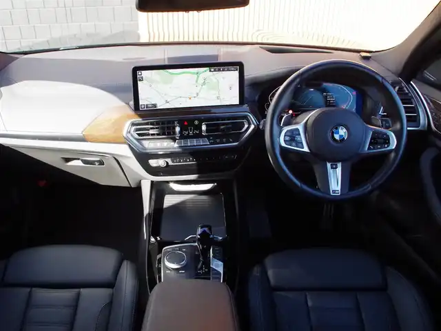 ＢＭＷ ＢＭＷ Ｘ３ xDrive20d Mスポーツ 埼玉県 2023(令5)年 1.4万km サファイアブラックP ブラックレザーシート/アダプティブクルーズコントロール/インテリジェントセーフティ/パノラミックスライディングルーフ/harman/kardon/CarPlay/パークディスタンスコントロール/ブラインドスポットモニター/コンフォートアクセス/全周囲カメラ/iDriveナビ/ドラレコ/ETC/フルセグTV/ワイヤレス充電/シートヒーター/シートポジションメモリー機能