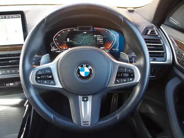 ＢＭＷ ＢＭＷ Ｘ３ xDrive20d Mスポーツ 埼玉県 2023(令5)年 1.4万km サファイアブラックP ブラックレザーシート/アダプティブクルーズコントロール/インテリジェントセーフティ/パノラミックスライディングルーフ/harman/kardon/CarPlay/パークディスタンスコントロール/ブラインドスポットモニター/コンフォートアクセス/全周囲カメラ/iDriveナビ/ドラレコ/ETC/フルセグTV/ワイヤレス充電/シートヒーター/シートポジションメモリー機能