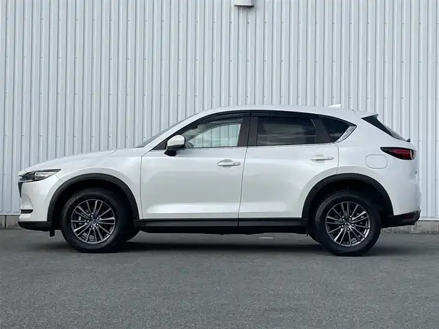 マツダ ＣＸ－５ XD スマートエディション 福岡県 2021(令3)年 5万km スノーフレイクホワイトパールマイカ 純正１０．２５インチナビ/（フルセグＴＶ/AM/FM/BT/applecarplay/androidauto）/全周囲カメラ/衝突軽減/レーダークルーズコントロール/レーンアシスト/アイドリングストップ/純正アルミ/コーナーセンサー/ＥＴＣ２．０/電動パーキングブレーキ/ブレーキホールド/スマートキー/プッシュスタート/革巻きステアリング