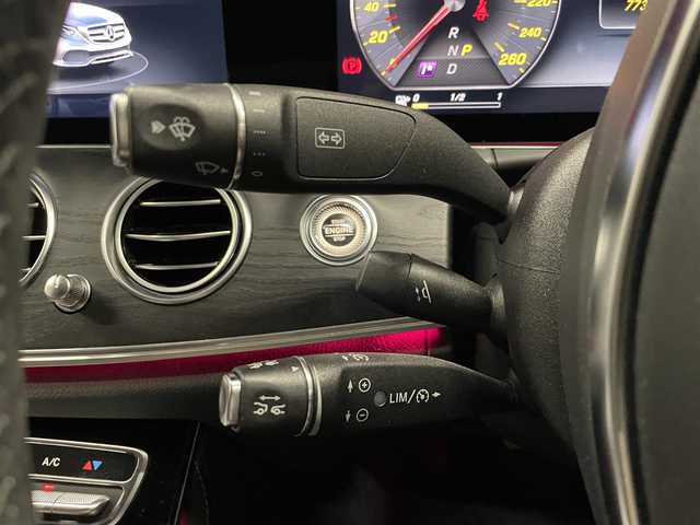 メルセデス・ベンツ Ｅ２２０ｄ アバンギャルド スポーツ 群馬県 2016(平28)年 7.8万km ダイヤモンドホワイト レザーエクスクルーシブパッケージ/・パノラマサンルーフ/・ブルメスターサウンド/・エアバランスパッケージ/・全席シートヒーター /・電動リヤゲート/・本革シート/レーダーセーフティパッケージ/・ブラインドスポット/・衝突軽減ブレーキ/・レーンキープ/全方位カメラ/LEDライト/純正ナビ/フルセグTV/キーレスゴー/黒革シート/19インチAW/アップルCarPlay