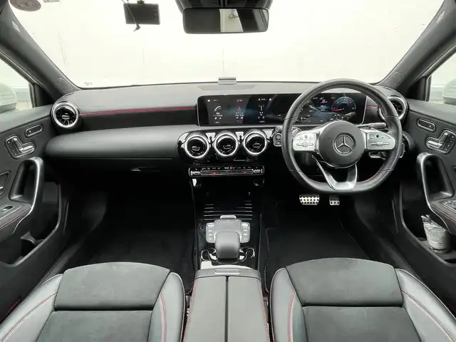 メルセデス・ベンツ Ａ２００ｄ AMGライン 東京都 2020(令2)年 3.4万km ポーラホワイト ワンオーナー/AMGライン/レーダーセーフパッケージ/ACC/BSA/LKA/ナビゲーションパッケージ/前席パワーシート/シートヒーター/メーカーナビ/フルセグTV/BT/USB/Wチャージ/パドルシフト/前後ドライブレコーダー/取扱説明書/保証書/スペアキー