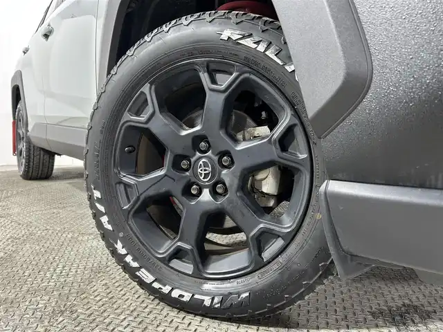 トヨタ ＲＡＶ４ アドベンチャー オフロードPKGⅡ 大阪府 2023(令5)年 2.1万km 緑 純正10incナビ(フルセグ/Bluetooth) バックカメラ ETC 社外グリル 黒革シート パワーシート/ヒーター/エアコン 衝突軽減 レーダーC クリアランスソナー BSM デジタルミラー