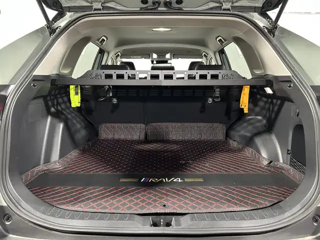 トヨタ ＲＡＶ４ アドベンチャー オフロードPKGⅡ 大阪府 2023(令5)年 2.1万km 緑 純正10incナビ(フルセグ/Bluetooth) バックカメラ ETC 社外グリル 黒革シート パワーシート/ヒーター/エアコン 衝突軽減 レーダーC クリアランスソナー BSM デジタルミラー
