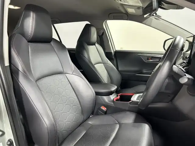 トヨタ ＲＡＶ４ アドベンチャー オフロードPKGⅡ 大阪府 2023(令5)年 2.1万km 緑 純正10incナビ(フルセグ/Bluetooth) バックカメラ ETC 社外グリル 黒革シート パワーシート/ヒーター/エアコン 衝突軽減 レーダーC クリアランスソナー BSM デジタルミラー
