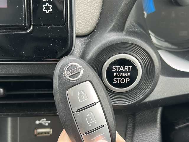 日産 デイズ X 山口県 2020(令2)年 3.3万km オーシャンブルーP 純正SDナビ【MM319D-L】/アラウンドビューモニター/フルセグテレビ/Bluetooth/USB端子/DVD再生機能/ETC/ドライブレコーダー【DJ4-D】/プッシュスタート/アイドリングストップ/ドアバイザー/純正14インチアルミホイール/純正フロアマット/電動格納ウィンカーミラー/コーナーセンサー/パーキングアシスト/レーンキープアシスト/エマージェンシーブレーキ/盗難防止装置