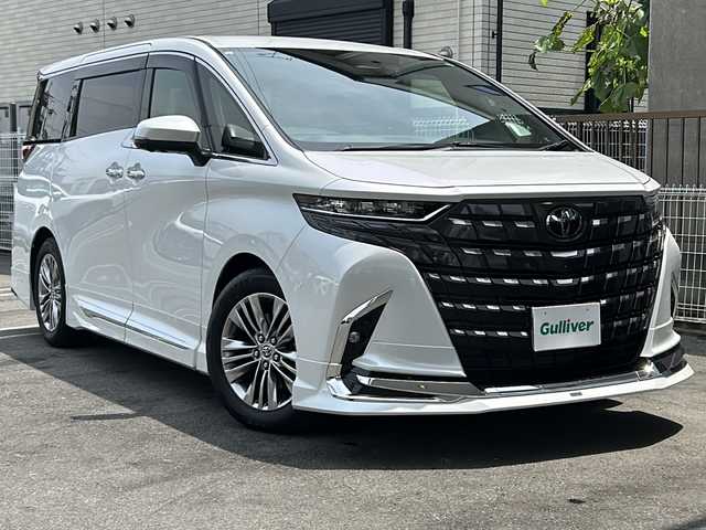 トヨタ アルファード Z 京都府 2023(令5)年 0.7万km プラチナホワイトパールマイカ 純正ディスプレイオーディオ/　ナビキッド付き/フルセグTV/HDMI/Bluetooth/全方位モニター/デジタルインナーミラー/左右独立ムーンルーフ/パーキングアシスト/電動リアゲート/両側電動スライドドア/ETC2.0/ワイヤレス充電/ステアリングヒーター/BSM/LEDオートライト/スペアタイヤ/シートヒーター /ベンチレーション/ワンオーナー