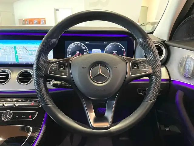 メルセデス・ベンツ Ｅ２００ 4マチック SW アバンギャルド 道央・札幌 2017(平29)年 4.8万km ダイヤモンドホワイト ダイヤモンドホワイト/レザーパッケージ/　・本革シート/　・後席シートヒーター/　・Burmesterサラウンド/　・エアバランスパッケージ/　・自動開閉トランクリッド/レーダーセーフティパッケージ/360°カメラ/純正HDDナビ/フルセグテレビ/SD/USB/BT/LEDヘッドライト/AppleCarPlay/AndroidAuto