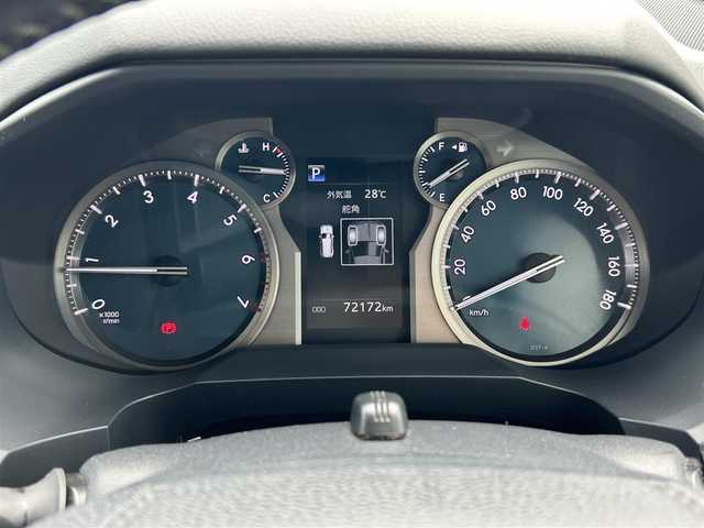トヨタ ランドクルーザー プラド TX Lパッケージ 熊本県 2018(平30)年 7.3万km ホワイトパールクリスタルシャイン ワンオーナー/純正ナビ/・AM/FM/CD/DVD/SD/USB/HDMI/BT/・フルセグTV/バックカメラ/トヨタセーフティセンス/・レーンディパーチャーアラート/・プリクラッシュセーフティ/・オートマチックハイビーム/・クリアランスソナー/レーダークルーズコントロール/前後コーナーセンサー/革巻きステアリング/・ステアリングリモコン/レザーシート/・D/N席シートヒーター/・D/N席エアシート/・D/Nパワーシート/ビルトインETC2.0/電動格納ミラー/・ウィンカーミラー/・オートダウンミラー/オートライト/・LEDライト/・フォグランプ/・ヘッドランプウォッシャー/ルーフレール/純正エアロ/・リアスポイラー/電動格納サードシート/トランスファー切り替えスイッチ/セカンドスタートモード/スポーツモード/純正アルミホイール/純正フロアマット/スマートキー/・スペアキー