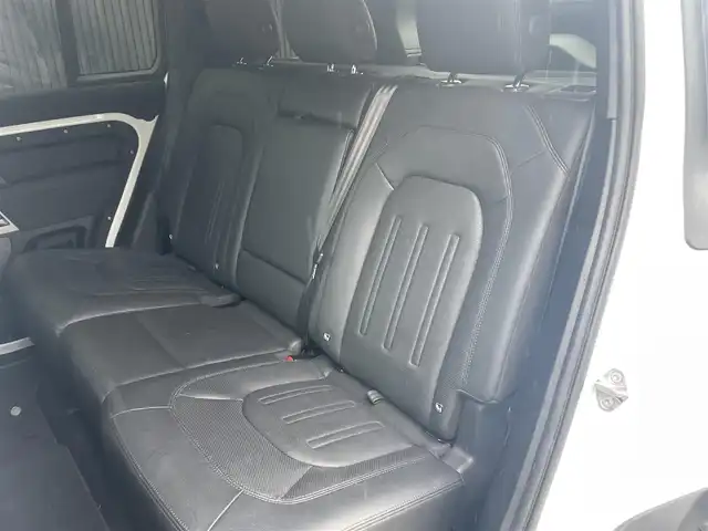 ランドローバー ランドローバー ディフェンダー 110X 福岡県 2021(令3)年 5.2万km フジホワイト パノラマサンルーフ/アダプティブクルーズコントロール/レーンキープアシスト/ブラインドスポットモニター/黒革シート/全席シートヒーター/純正サイドステップ/純正ナビ　/Applecarplay/androidauto/全方位カメラ/Bluetooth/LEDヘッドライト/エアーサスペンション/純正19インチアルミホイール/ETC2.0/取扱説明書/保証書/スペアキー×1