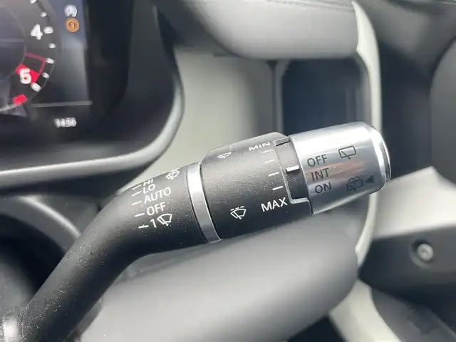 ランドローバー ランドローバー ディフェンダー 110X 福岡県 2021(令3)年 5.2万km フジホワイト パノラマサンルーフ/アダプティブクルーズコントロール/レーンキープアシスト/ブラインドスポットモニター/黒革シート/全席シートヒーター/純正サイドステップ/純正ナビ　/Applecarplay/androidauto/全方位カメラ/Bluetooth/LEDヘッドライト/エアーサスペンション/純正19インチアルミホイール/ETC2.0/取扱説明書/保証書/スペアキー×1