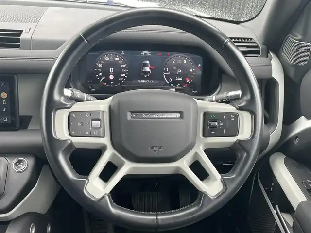 ランドローバー ランドローバー ディフェンダー 110X 福岡県 2021(令3)年 5.2万km フジホワイト パノラマサンルーフ/アダプティブクルーズコントロール/レーンキープアシスト/ブラインドスポットモニター/黒革シート/全席シートヒーター/純正サイドステップ/純正ナビ　/Applecarplay/androidauto/全方位カメラ/Bluetooth/LEDヘッドライト/エアーサスペンション/純正19インチアルミホイール/ETC2.0/取扱説明書/保証書/スペアキー×1