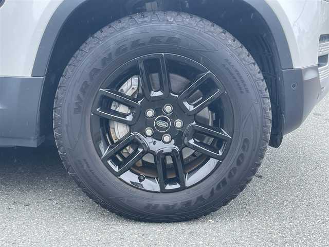 ランドローバー ランドローバー ディフェンダー 110X 福岡県 2021(令3)年 5.2万km フジホワイト パノラマサンルーフ/アダプティブクルーズコントロール/レーンキープアシスト/ブラインドスポットモニター/黒革シート/全席シートヒーター/純正サイドステップ/純正ナビ　/Applecarplay/androidauto/全方位カメラ/Bluetooth/LEDヘッドライト/エアーサスペンション/純正19インチアルミホイール/ETC2.0/取扱説明書/保証書/スペアキー×1