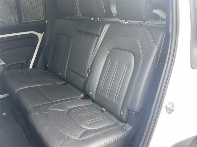 ランドローバー ランドローバー ディフェンダー 110X 福岡県 2021(令3)年 5.2万km フジホワイト パノラマサンルーフ/アダプティブクルーズコントロール/レーンキープアシスト/ブラインドスポットモニター/黒革シート/全席シートヒーター/純正サイドステップ/純正ナビ　/Applecarplay/androidauto/全方位カメラ/Bluetooth/LEDヘッドライト/エアーサスペンション/純正19インチアルミホイール/ETC2.0/取扱説明書/保証書/スペアキー×1