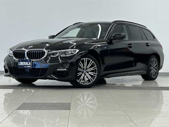 ＢＭＷ ３２０ｄ xDrive ツーリング Mスポーツ 岡山県 2020(令2)年 3.6万km サファイアブラックP 純正iDriveナビ/全周囲カメラ/ACC/ミラー一体型ETC/オートエアコン/オートライト/オートワイパー/AHB/LEDヘッドライト/Mスポーツ専用シート/Mスポーツ専用ハンドル/Mスポーツ専用サスペンション/Mスポーツ専用ドアシルプレート/PTG/正面衝突警告/側面衝突警告/車線逸脱警告/車線変更警告/Bluetooth/アップルカープレイ/ワイヤレスチャージ/ブレーキオートホールド/パーキングアシスト＋