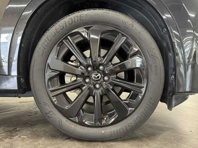 マツダ ＣＸ－６０ XD HV プレミアムスポーツ 三重県 2023(令5)年 2.6万km ジェットブラックマイカ 3.3L ディーゼルターボ・マイルドハイブリッド/フルタイム4WD/MTモード付フロア8AT/純正12.3型ナビ/（AM/FM/USB/HDMI/CarPlay/AndroidAuto/Bluetooth/フルセグTV）/360°ビュー・モニター/ドライブレコーダー前後/ETC/BOSEサウンドシステム/i-ACTIVSENSE/・スマートブレーキサポート［SBS］/・レーダークルーズコントロール［MRCC］/・クルージング&トラフィックサポート［CTS］/・ドライバー異常時対応システム［DEA］/・ドライバーモニタリング/・レーンキープアシストシステム［LAS］/・ブラインドスポットモニタリング［BSM］/・後側方接近車両検知［RCTA］/・パーキングセンサー（前後）/・ヒルディセントコントロール/など/装備/・パノラマサンルーフ/・ナッパレザーシート（茶本革）/・シートヒーター（D/N/2nd左右）/・シートベンチレーション（D/N）/・パワーシート（D/N）/・ステアリングヒーター/・ハンズフリーパワーリフトゲート/・HUD/・LEDヘッドライト/・左右独立オートエアコン/・電動テレスコピックステアリング/・電子パーキングブレーキ/・ワイヤレス充電器/・アドバンストキーx2/ほか多数