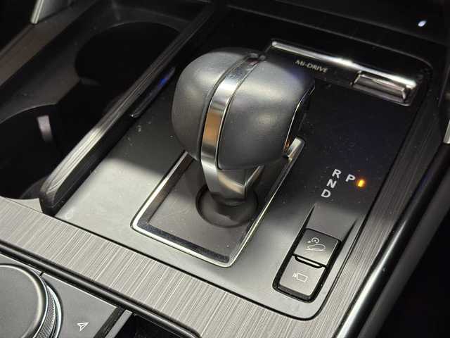 マツダ ＣＸ－６０ XD HV プレミアムスポーツ 三重県 2023(令5)年 2.6万km ジェットブラックマイカ 3.3L ディーゼルターボ・マイルドハイブリッド/フルタイム4WD/MTモード付フロア8AT/純正12.3型ナビ/（AM/FM/USB/HDMI/CarPlay/AndroidAuto/Bluetooth/フルセグTV）/360°ビュー・モニター/ドライブレコーダー前後/ETC/BOSEサウンドシステム/i-ACTIVSENSE/・スマートブレーキサポート［SBS］/・レーダークルーズコントロール［MRCC］/・クルージング&トラフィックサポート［CTS］/・ドライバー異常時対応システム［DEA］/・ドライバーモニタリング/・レーンキープアシストシステム［LAS］/・ブラインドスポットモニタリング［BSM］/・後側方接近車両検知［RCTA］/・パーキングセンサー（前後）/・ヒルディセントコントロール/など/装備/・パノラマサンルーフ/・ナッパレザーシート（茶本革）/・シートヒーター（D/N/2nd左右）/・シートベンチレーション（D/N）/・パワーシート（D/N）/・ステアリングヒーター/・ハンズフリーパワーリフトゲート/・HUD/・LEDヘッドライト/・左右独立オートエアコン/・電動テレスコピックステアリング/・電子パーキングブレーキ/・ワイヤレス充電器/・アドバンストキーx2/ほか多数