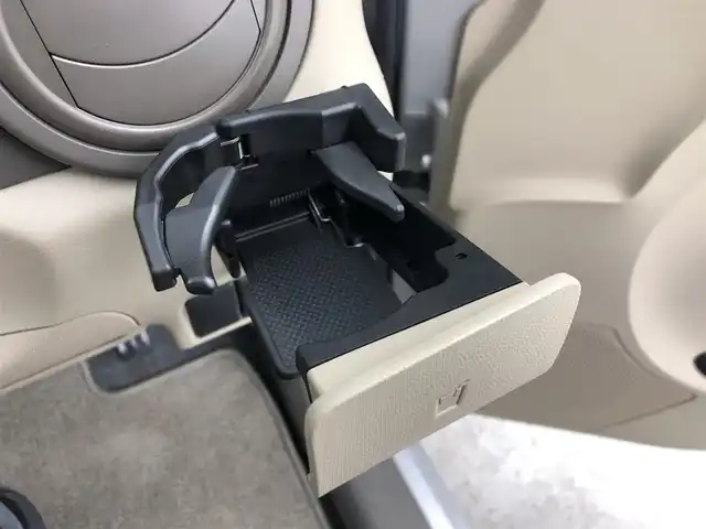 スズキ アルト F 愛知県 2014(平26)年 1.2万km シルキーシルバーメタリック オーディオ　/ＣＤ　/ＡＭ　/ＦＭ　/リモコンキー　/ハロゲン　/ダブルエアバック　/フロアマット　/パワーウインドウ　/取説　/保証書　/記録簿　