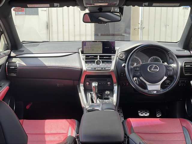 レクサス ＮＸ 300 Fスポーツ 道北・旭川 2017(平29)年 5.4万km レッドマイカクリスタルシャイン ・4WD/・禁煙車/・3眼LEDヘッドライト/・革シート/・純正メモリナビ/ CD/DVD/BD/SD/MSV/USB/AUX/BT/フルセグ/・パノラミックビューモニター/・セーフティシステムプラス/・PCS/・LDA/・BSM/・ACC/・PKSB/・クリアランスソナー /・シートヒーター /・エアシート /・パワーシート/・メモリシート/・ステアリングヒーター/・パドルシフト/・オートハイビーム/・オートライト/・フォグライト/・電動リアゲート/・オートリトラミラー /・電動セカンドシート/・純正フロアマット/・ドアバイザー
