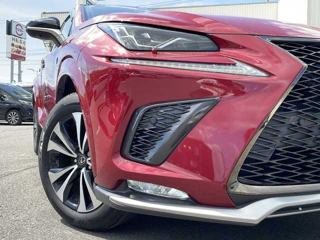 レクサス ＮＸ 300 Fスポーツ 道北・旭川 2017(平29)年 5.4万km レッドマイカクリスタルシャイン ・4WD/・禁煙車/・3眼LEDヘッドライト/・革シート/・純正メモリナビ/ CD/DVD/BD/SD/MSV/USB/AUX/BT/フルセグ/・パノラミックビューモニター/・セーフティシステムプラス/・PCS/・LDA/・BSM/・ACC/・PKSB/・クリアランスソナー /・シートヒーター /・エアシート /・パワーシート/・メモリシート/・ステアリングヒーター/・パドルシフト/・オートハイビーム/・オートライト/・フォグライト/・電動リアゲート/・オートリトラミラー /・電動セカンドシート/・純正フロアマット/・ドアバイザー
