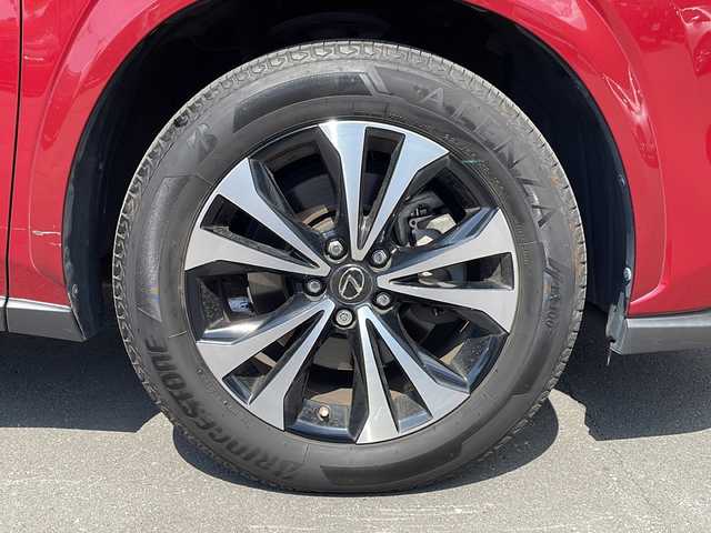 レクサス ＮＸ 300 Fスポーツ 道北・旭川 2017(平29)年 5.4万km レッドマイカクリスタルシャイン ・4WD/・禁煙車/・3眼LEDヘッドライト/・革シート/・純正メモリナビ/ CD/DVD/BD/SD/MSV/USB/AUX/BT/フルセグ/・パノラミックビューモニター/・セーフティシステムプラス/・PCS/・LDA/・BSM/・ACC/・PKSB/・クリアランスソナー /・シートヒーター /・エアシート /・パワーシート/・メモリシート/・ステアリングヒーター/・パドルシフト/・オートハイビーム/・オートライト/・フォグライト/・電動リアゲート/・オートリトラミラー /・電動セカンドシート/・純正フロアマット/・ドアバイザー