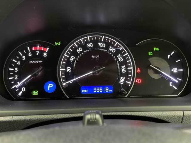 トヨタ エスクァイア Gi プレミアムパッケージ ブラックテーラード 宮崎県 2020(令2)年 3.4万km ブラック Toyota Safety Sense/〇プリクラシュセーフティ/〇レーンディパーチャーアラート/〇パーキングブレーキ/〇クリアランスソナー/〇オートマチックハイビーム/〇先行車発進告知/純正９インチSDナビ/フルセグTV/CD/DVD/Bluetooth/バックカメラ/純正12.1型後席ディスプレイ（V12T-R68C)/両側パワースライドドア/ハーフレザーシート/シートヒーター/クルーズコントロール/ステアリングヒーター/LEDヘッドライト/ビルトインETC2.0/モデリスタ１７インチAW/アイドリングストップ/保証書/取扱説明書/ナビ取扱説明書