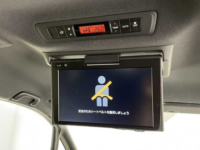 トヨタ エスクァイア Gi プレミアムパッケージ ブラックテーラード 宮崎県 2020(令2)年 3.4万km ブラック Toyota Safety Sense/〇プリクラシュセーフティ/〇レーンディパーチャーアラート/〇パーキングブレーキ/〇クリアランスソナー/〇オートマチックハイビーム/〇先行車発進告知/純正９インチSDナビ/フルセグTV/CD/DVD/Bluetooth/バックカメラ/純正12.1型後席ディスプレイ（V12T-R68C)/両側パワースライドドア/ハーフレザーシート/シートヒーター/クルーズコントロール/ステアリングヒーター/LEDヘッドライト/ビルトインETC2.0/モデリスタ１７インチAW/アイドリングストップ/保証書/取扱説明書/ナビ取扱説明書