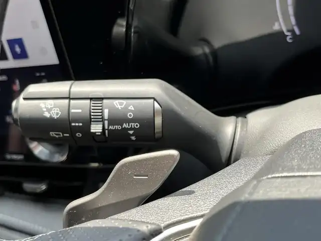 レクサス ＮＸ 350h Fスポーツ 滋賀県 2022(令4)年 3.2万km ホワイトノーヴァガラスフレーク 純正ナビ/CD/DVD/USB/Bluetooth/フルセグテレビ/パノラミックビューモニター/パノラマムーンルーフ/パワーバックドア/デジタルインナーミラー/三眼LEDヘッドライト/オレンジキャリパー/セーフティセンスプラス/・プリクラッシュセーフティ/・レーントレーシングアシスト/・ロードサインアシスト/・ドライバー異常時対応システム/・プロアクティブドライビングアシスト/・オートマチックハイビーム/・レーンディパーチャーアラート/・レーダークルーズコントロール/ブラインドスポットモニター/パーキングサポートブレーキ/ヘッドアップディスプレイ/クリアランスソナー/ETC2.0/パドルシフト/純正フロアマット/プッシュスタート /スマートキー