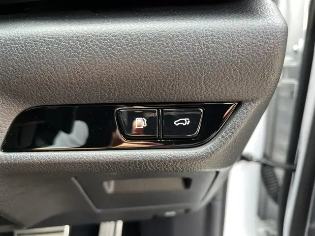 レクサス ＮＸ 350h Fスポーツ 滋賀県 2022(令4)年 3.2万km ホワイトノーヴァガラスフレーク 純正ナビ/CD/DVD/USB/Bluetooth/フルセグテレビ/パノラミックビューモニター/パノラマムーンルーフ/パワーバックドア/デジタルインナーミラー/三眼LEDヘッドライト/オレンジキャリパー/セーフティセンスプラス/・プリクラッシュセーフティ/・レーントレーシングアシスト/・ロードサインアシスト/・ドライバー異常時対応システム/・プロアクティブドライビングアシスト/・オートマチックハイビーム/・レーンディパーチャーアラート/・レーダークルーズコントロール/ブラインドスポットモニター/パーキングサポートブレーキ/ヘッドアップディスプレイ/クリアランスソナー/ETC2.0/パドルシフト/純正フロアマット/プッシュスタート /スマートキー