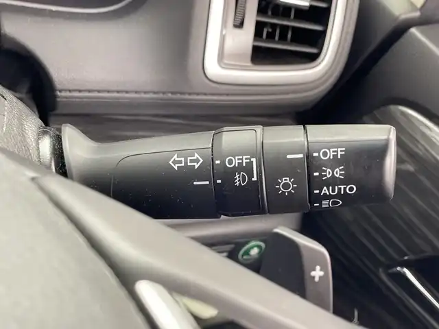 ホンダ オデッセイ アブソルート・Xホンダセンジング 群馬県 2016(平28)年 6.7万km ホワイトオーキッドパール ・純正ギャザーズナビ ＜フルセグTV＞/・バックモニター/・両側パワースライドドア/・レーダークルーズコントロール/・ビルトインETC/・パワーシート/・レーンアシスト/・横滑り防止装置/・盗難防止装置/・オートライト/・ホンダセンシング/・スマートキー/・エンジンスタートボタン/・ハーフレザーシート/・SRSエアバッグ（運転席/助手席/サイド/カーテン）/・LEDヘッドライト/・純正１７インチアルミホイール