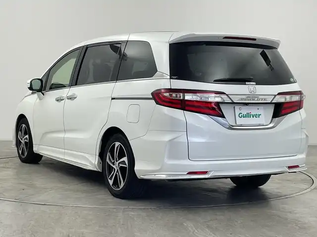 ホンダ オデッセイ アブソルート・Xホンダセンジング 群馬県 2016(平28)年 6.7万km ホワイトオーキッドパール ・純正ギャザーズナビ ＜フルセグTV＞/・バックモニター/・両側パワースライドドア/・レーダークルーズコントロール/・ビルトインETC/・パワーシート/・レーンアシスト/・横滑り防止装置/・盗難防止装置/・オートライト/・ホンダセンシング/・スマートキー/・エンジンスタートボタン/・ハーフレザーシート/・SRSエアバッグ（運転席/助手席/サイド/カーテン）/・LEDヘッドライト/・純正１７インチアルミホイール